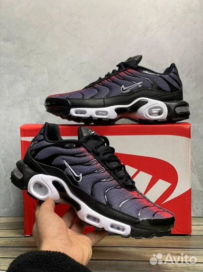 Кроссовки Nike Air Max Tn Plus