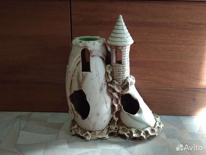 Аквариумный замок грот