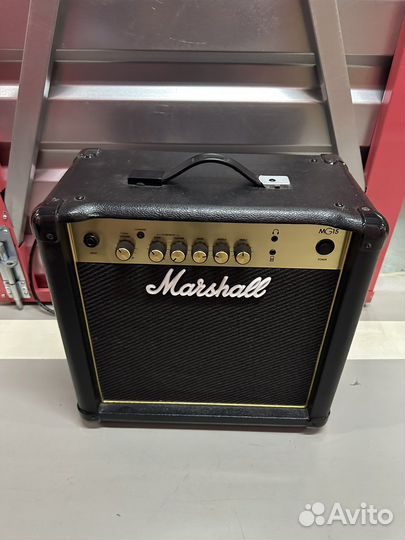 Комбоусилитель Marshall mg15
