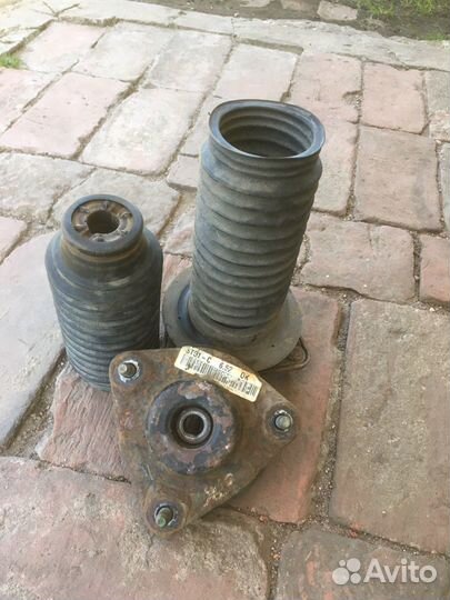 Опора стойки амортизатора