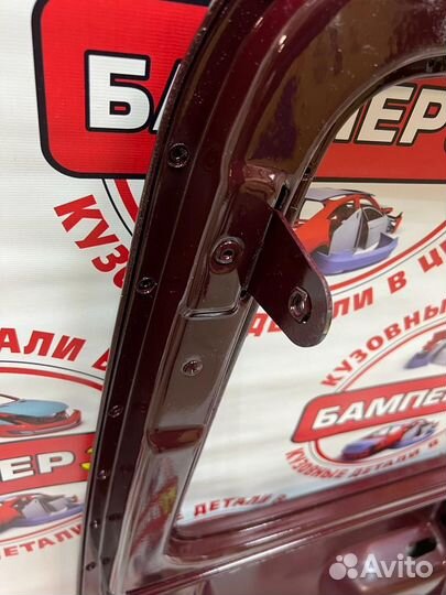 Пластиковая крышка багажника Нива в цвет