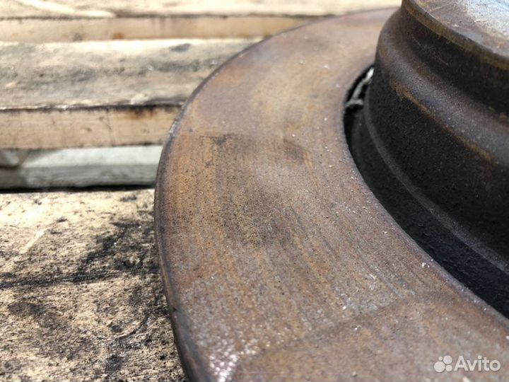 Диск тормозной задний Bmw 5 E60 N52B25 2005