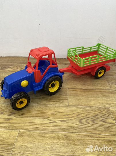 Большой трактор