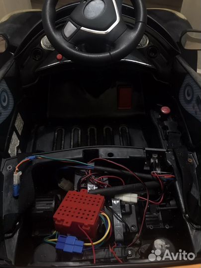 Детский электромобиль