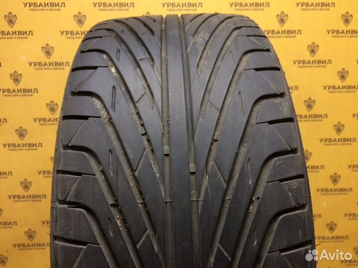 Triangle TR968 235/35 R19 91W