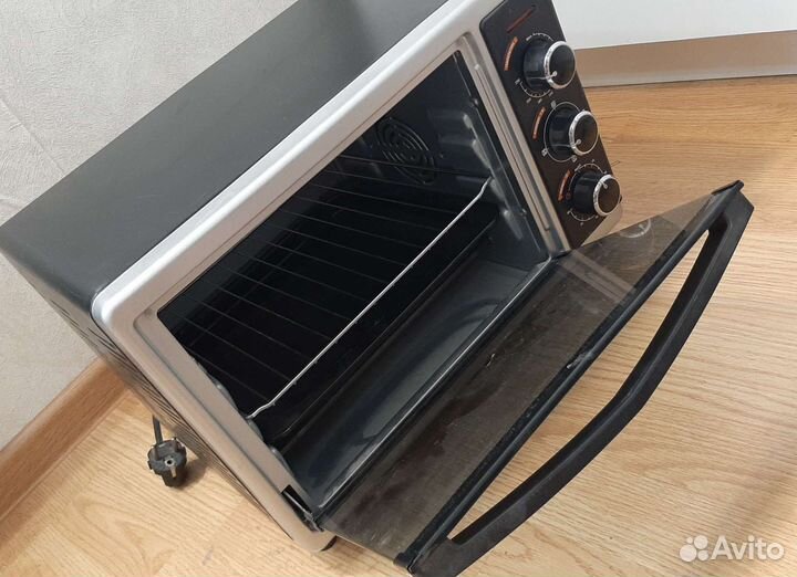 Электропечь Maxwell MW-1852 BK