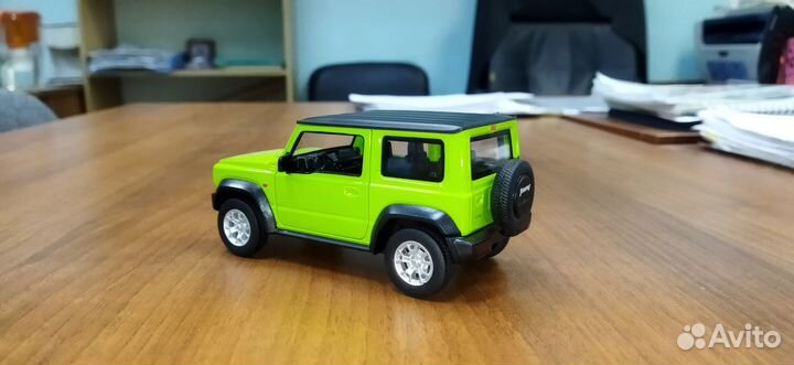 Модель Suzuki Jimny 1/24 1:24 Сузуки Джимни