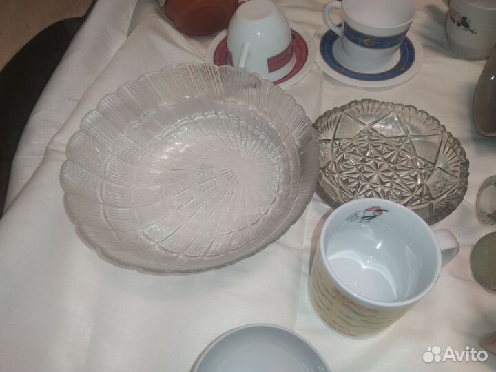 Чашки кружки блюда вазы посуда