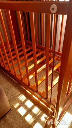 Детская кроватка с матрасиком