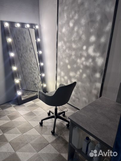 Аренда места мастера маникюра