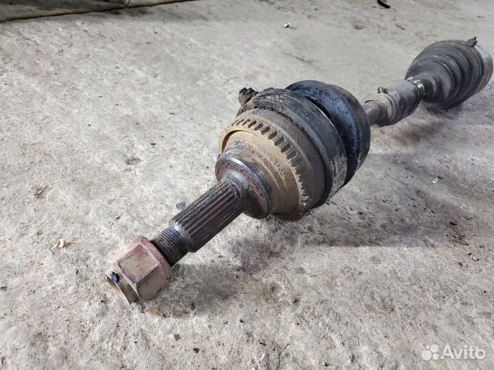 Вал приводной передний левый Nissan Primera P11