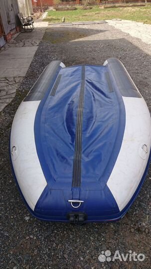 Лодка с мотором