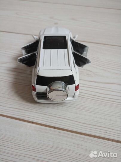 Машинка игрушка