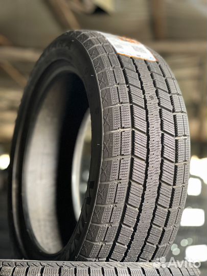 Centara Winter RX621 255/40 R20 101T