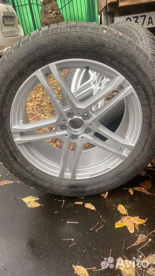 Nokian Tyres Hakkapeliitta 7 SUV 275/50 R20