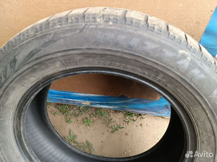 Bridgestone Blizzak RFT 65/60 R16