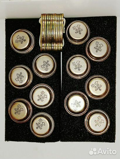 Транзисторы 2т808А новые