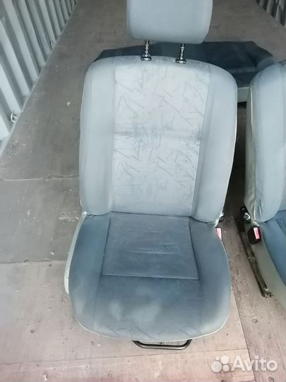 Сиденья renault logan