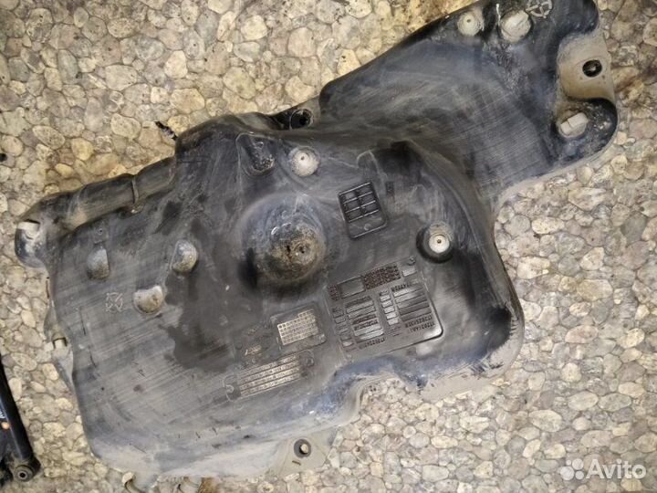 Бензобак Nissan Almera G15 K4M