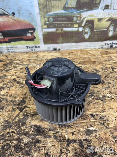 Моторчик печки Хендай Санта Фе CM