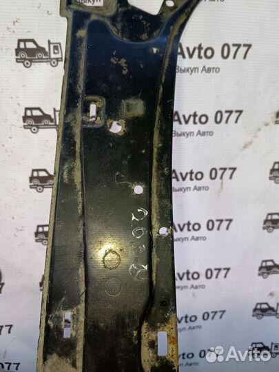 Рамка радиатора Mercedes Benz C class w203