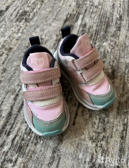 Кроссовки котофей 21