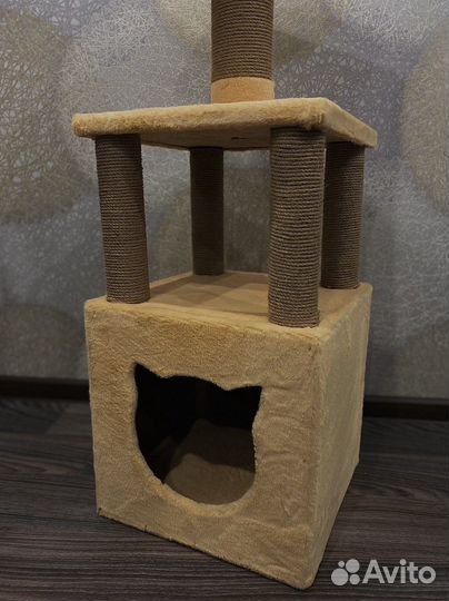 Домик для кошки с когтеточкой