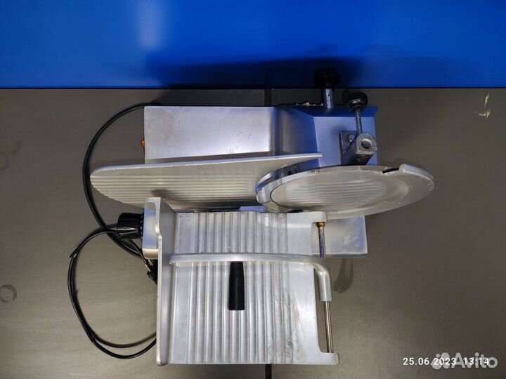 Слайсер Fama FA223E, Италия