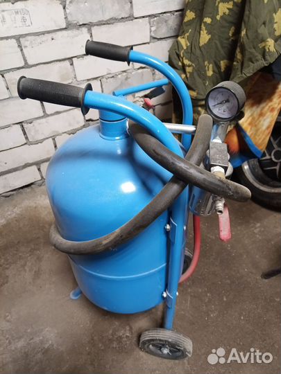 Продам пескоструй на 38 литров