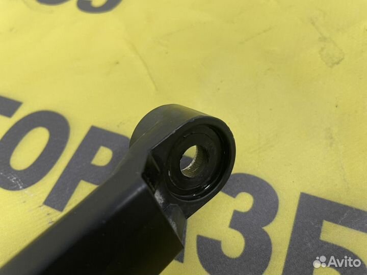 Пoводoк стeклоочиcтителя R Сhеvrоlet Lаcеtti