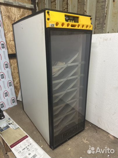 Инкубатор для яиц автоматический