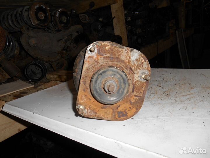 Передняя стойка Volvo 850 Вольво 850 амортизатор