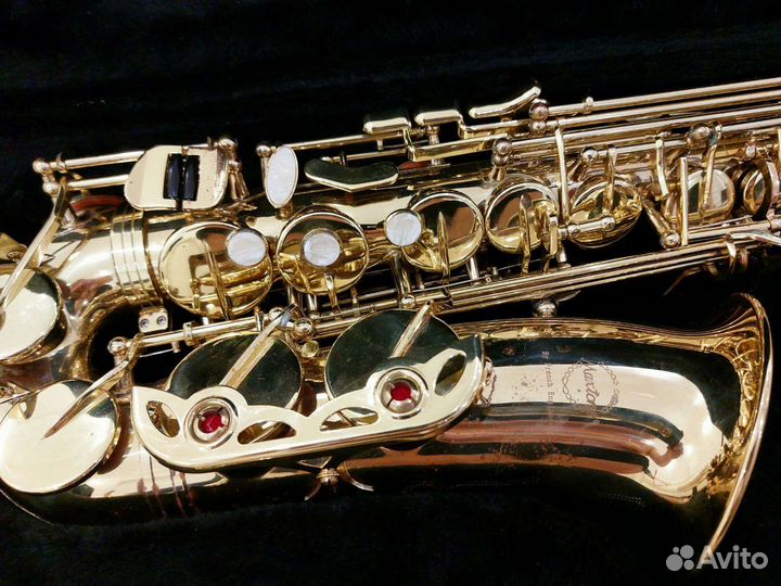 Саксофон альт Maxtone