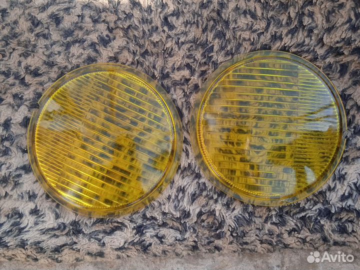 Стëкла на передние фары ваз 2106