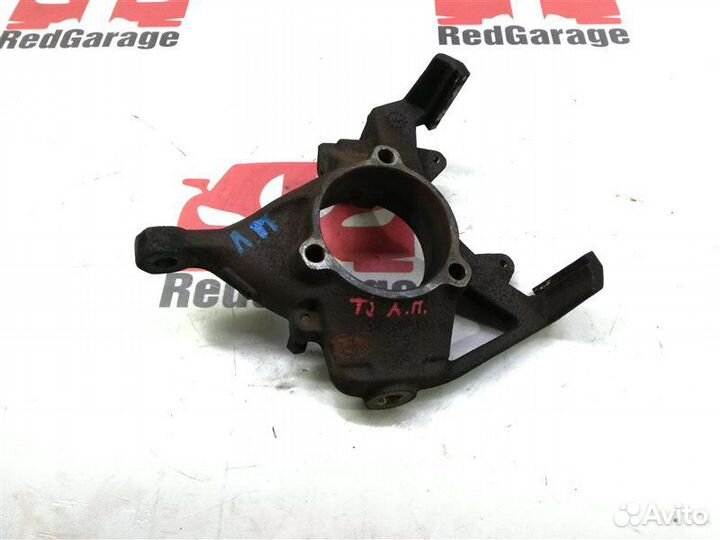 Кулак поворотный передний левый Jeep Wrangler TJ