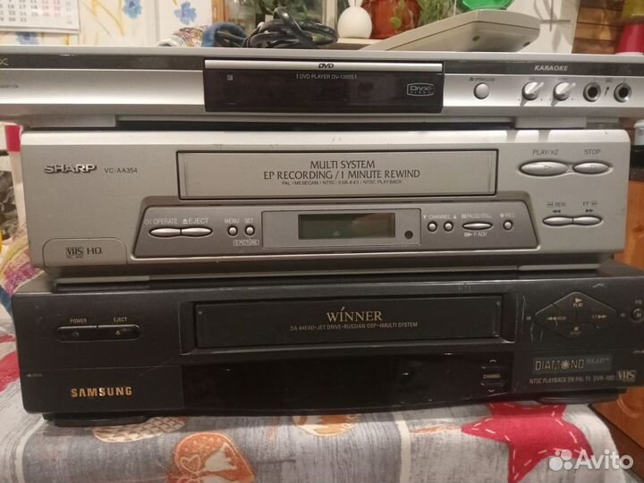 Видеомагнитофон, DVD-плеер