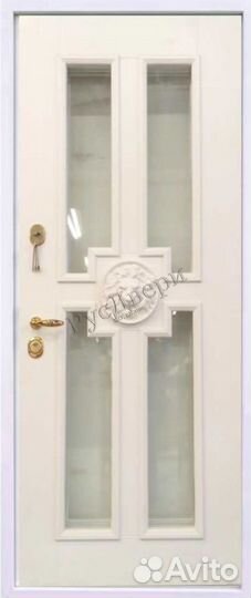 Парадная уличная входная дверь со стеклами