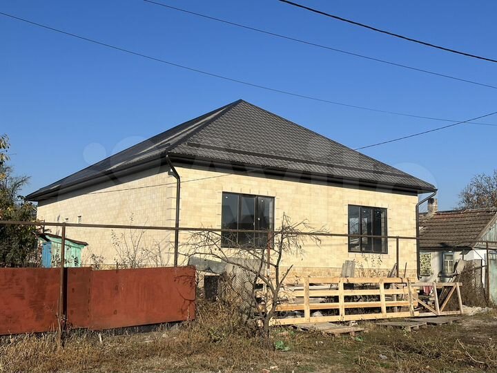 Дом 220 м² на участке 10 сот.