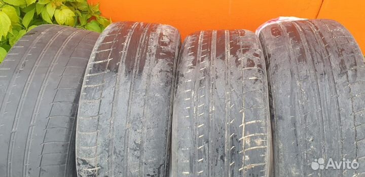 Triangle TH201 235/45 R18 25B