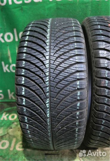 Goodyear Vector 4Seasons Gen-2 215/45 R16 90V