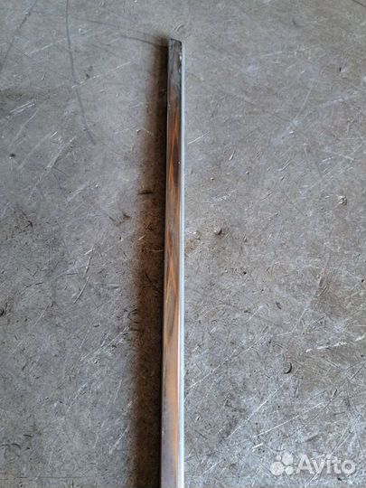 Молдинг стекла задний левый BMW E60