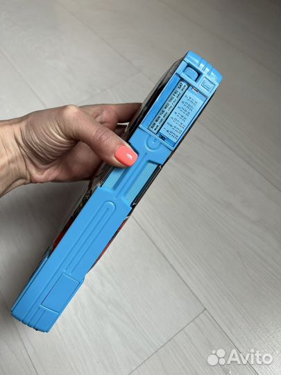 Пенал с кнопками