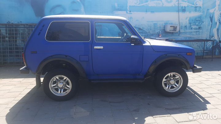 LADA 4x4 (Нива) 1.7 МТ, 1998, 250 000 км
