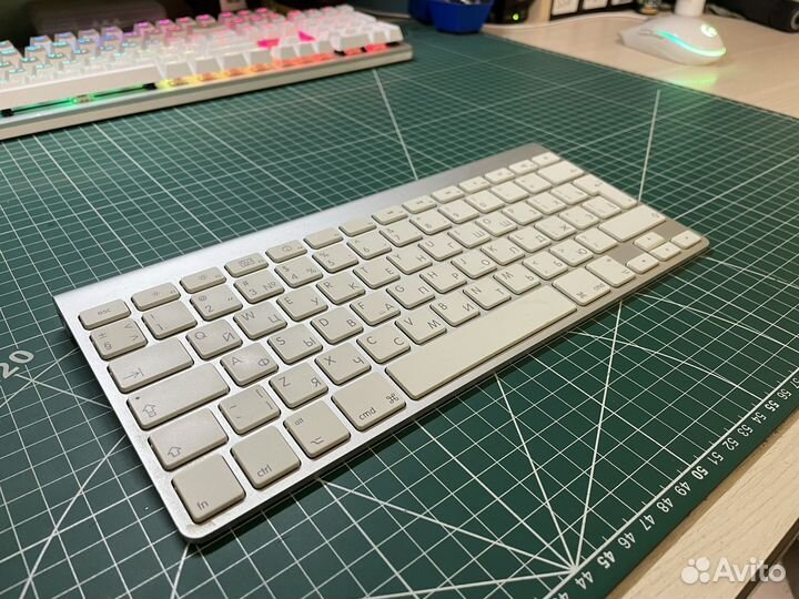 Клавиатура Apple Bluetooth Magic A1314