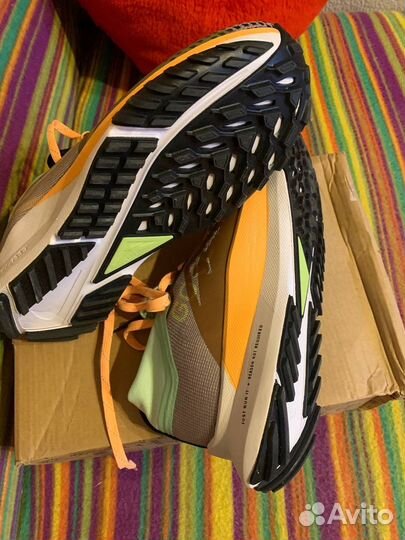 Новые кроссовки nike 41 размер