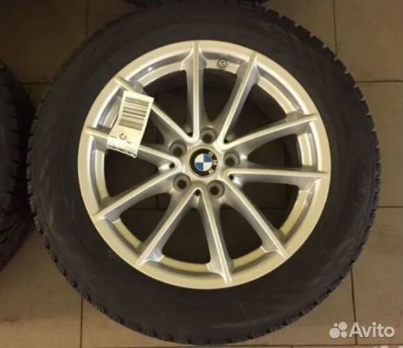 Комплект колес BMW 5 G30 R17 V-Spoke 618 Runflat