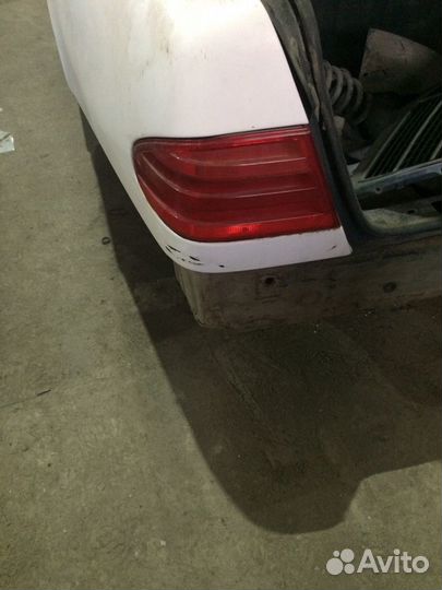 Фонари зад мерседес 210
