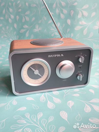 Радиоприемник Supra в ретро стиле