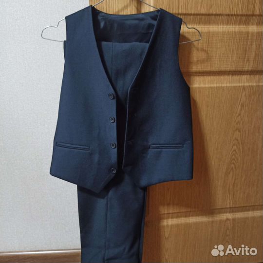 Костюм школьный на мальчика рост 152 см
