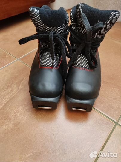 Ботинки для беговых лыж детские